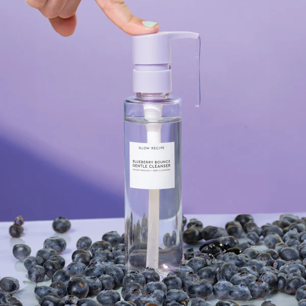 Glow Recipe Blueberry Bounce Gentle Cleanser 160 ml - Image 2