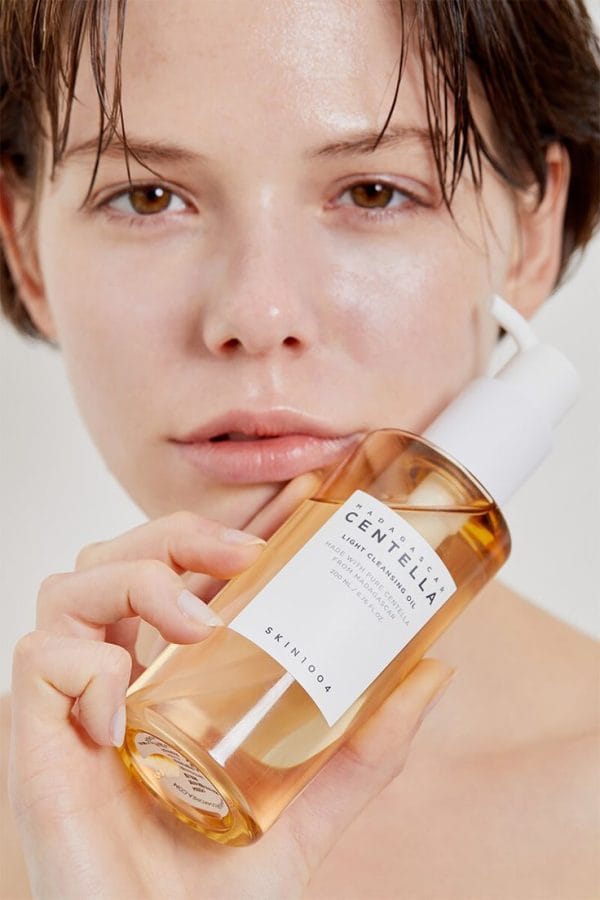 Skin1004 Hydrating Cleansing Oil 200 ml - Image 2