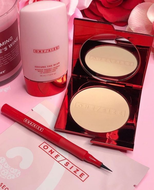 ONE/SIZE TURN UP THE BASE VERSATILE POWDER FOUNDATION - Image 3