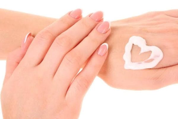 CeraVe moisturising cream - Image 4