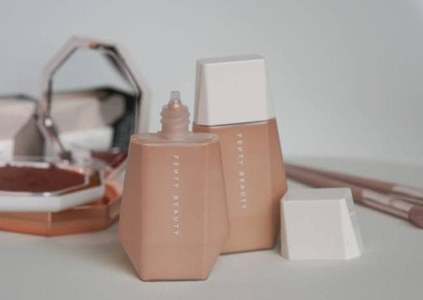FENTY BEAUTY by Rihanna Eaze Drop Blurring Skin Tint - Image 8
