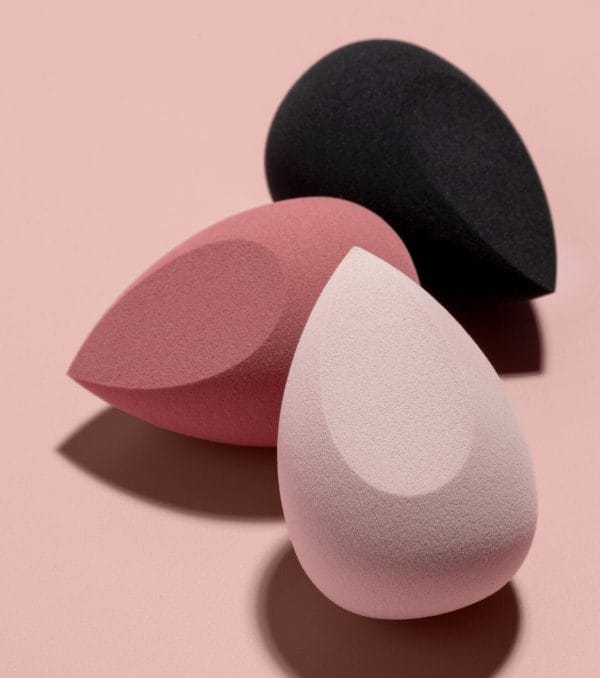 Huda Beauty Basic Besties Sponge Bundle - Image 3