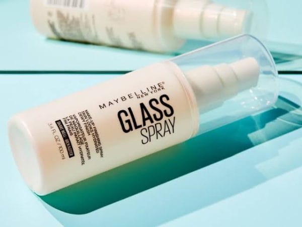 Maybelline New York Glass Spray Makeup Finishing Spray, 100 ml - Image 3