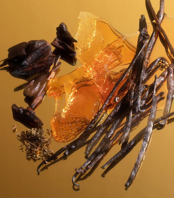Kayali Vanilla Royale Sugared Patchouli | 64 Decant - Image 2