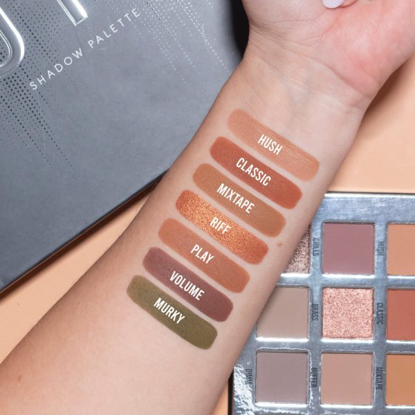 Bperfect Muted Eyeshadow Palette - Image 8