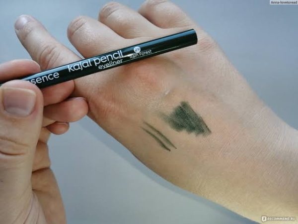 Essence Kajal Eye Pencil- 29 Rain Forest - Image 3