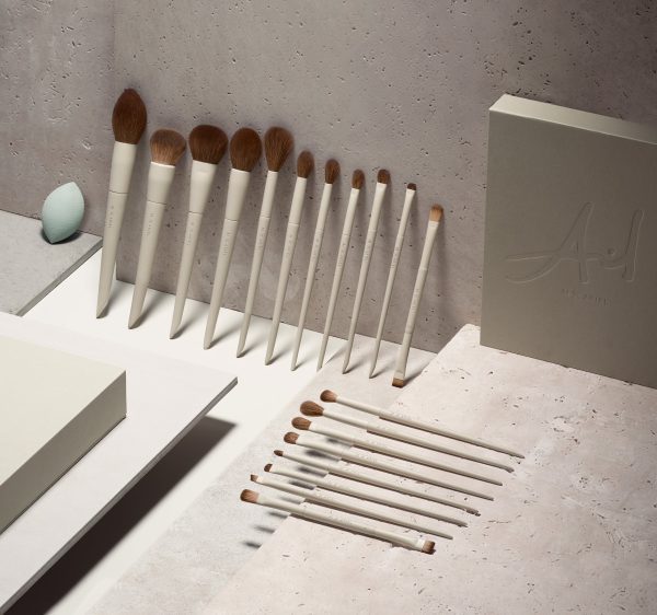 Morphe X Ariel Signature Look 12-Piece Face & Eye Brush Set - Image 7