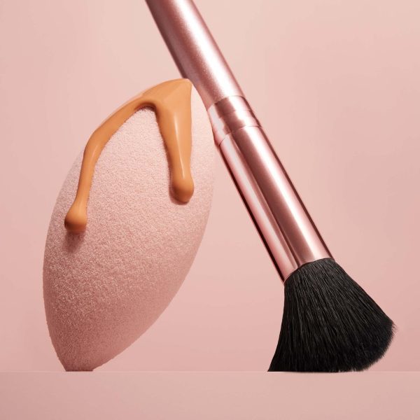 Elf Concealer Brush & Face Sponge Duo Set - Image 2