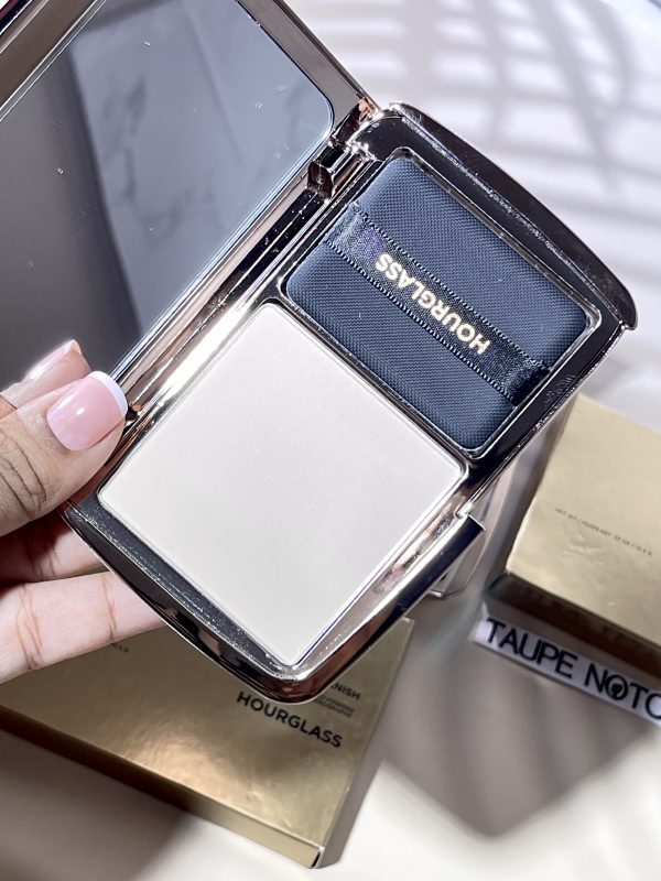 HOURGLASS VANISH AIRBRUSH PRESSED POWDER TRANSLUCENT - Image 5