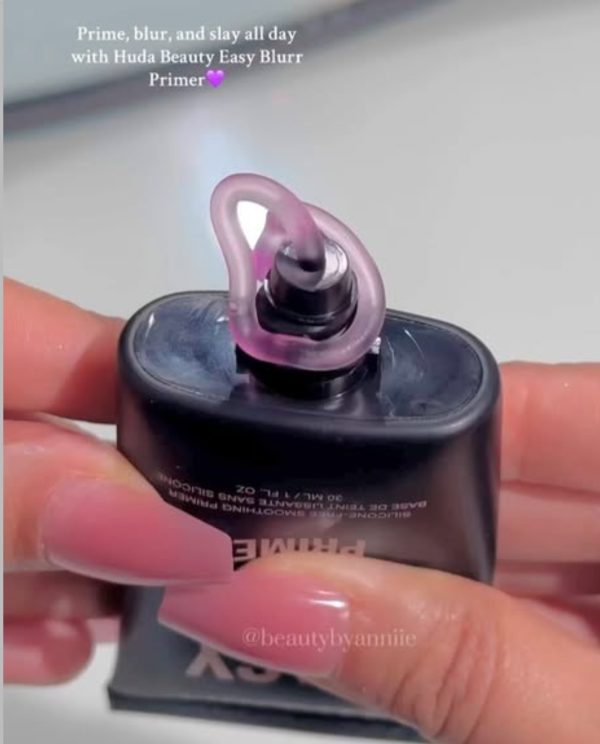 Huda Beauty Easy Blur Silicone-Free Smoothing & Pore-Minimizing Primer 30ml - Image 4